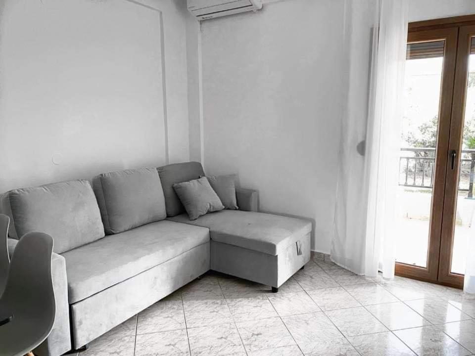 Chris Apartment Vassiliki Esterno foto